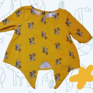 Old navy top. Like new. 18-24months